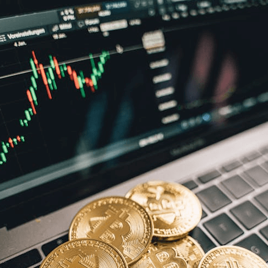 Goldbarrow Finsor crypto investment experts team