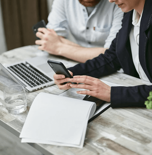 Goldbarrow Finsor support team illustration